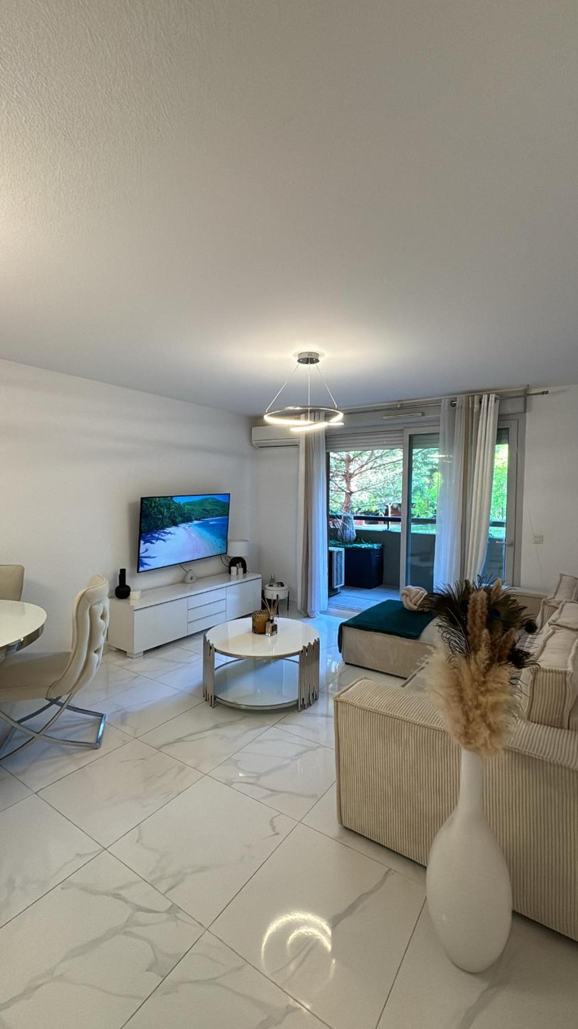 Luxury Apartamento *